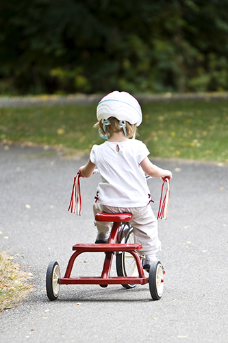 Tricycle riders should wear a helmet. Tricycle riders should wear a helmet.